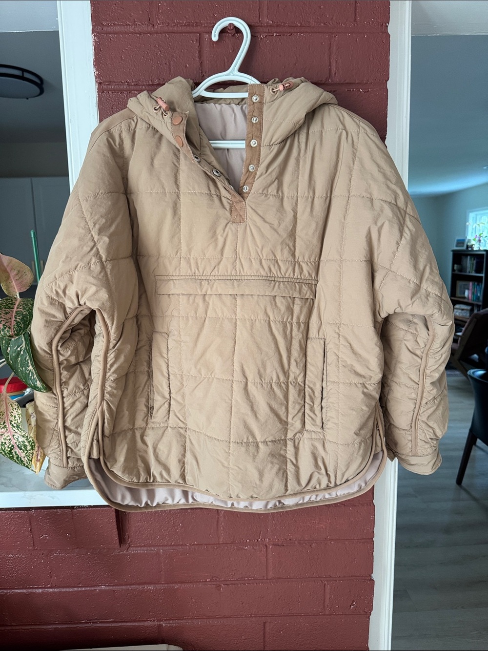Women's Quilted Hooded Pullover Puffer Coat in Beige Medium